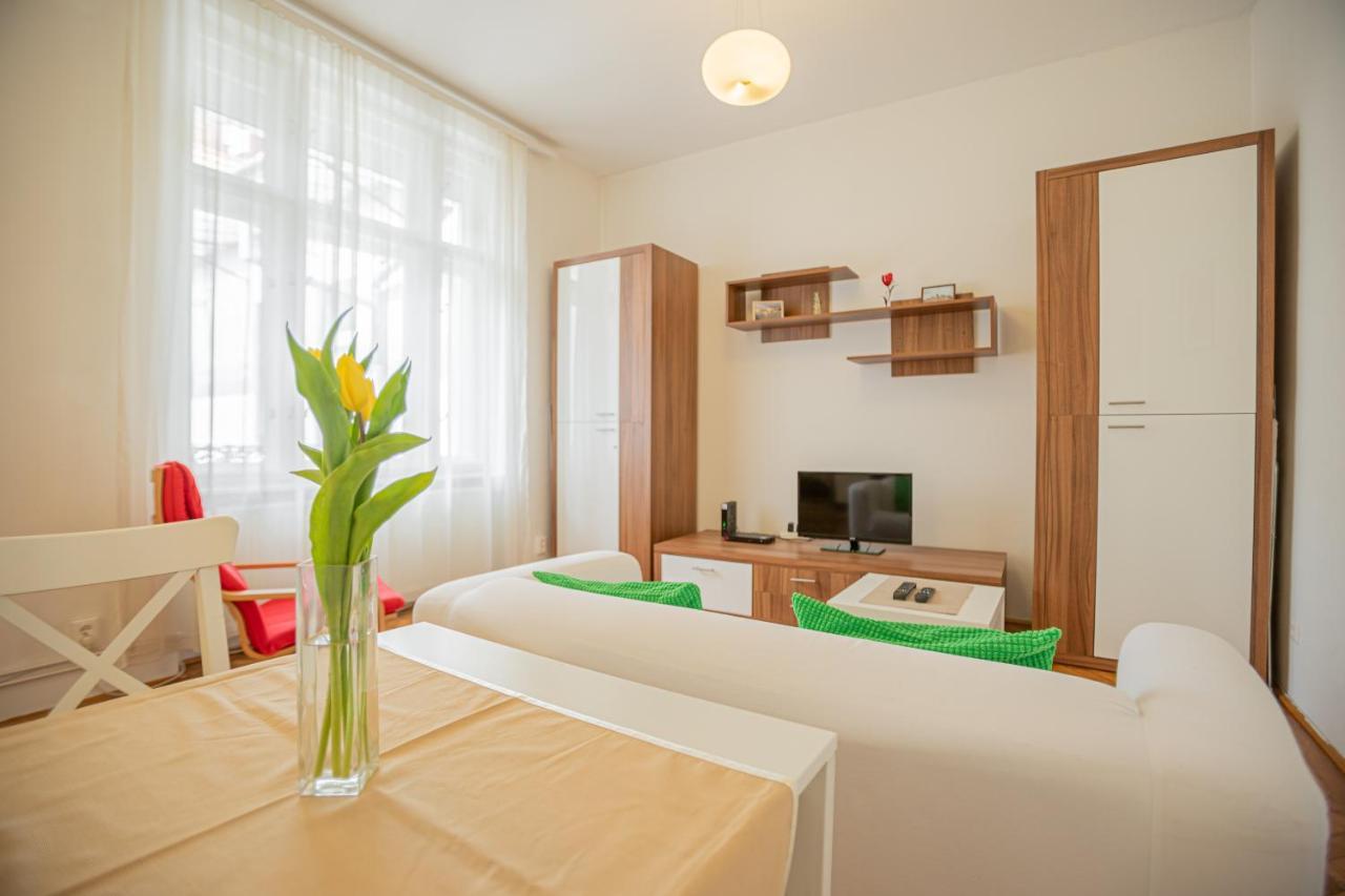 Molnar 20 * Budapest